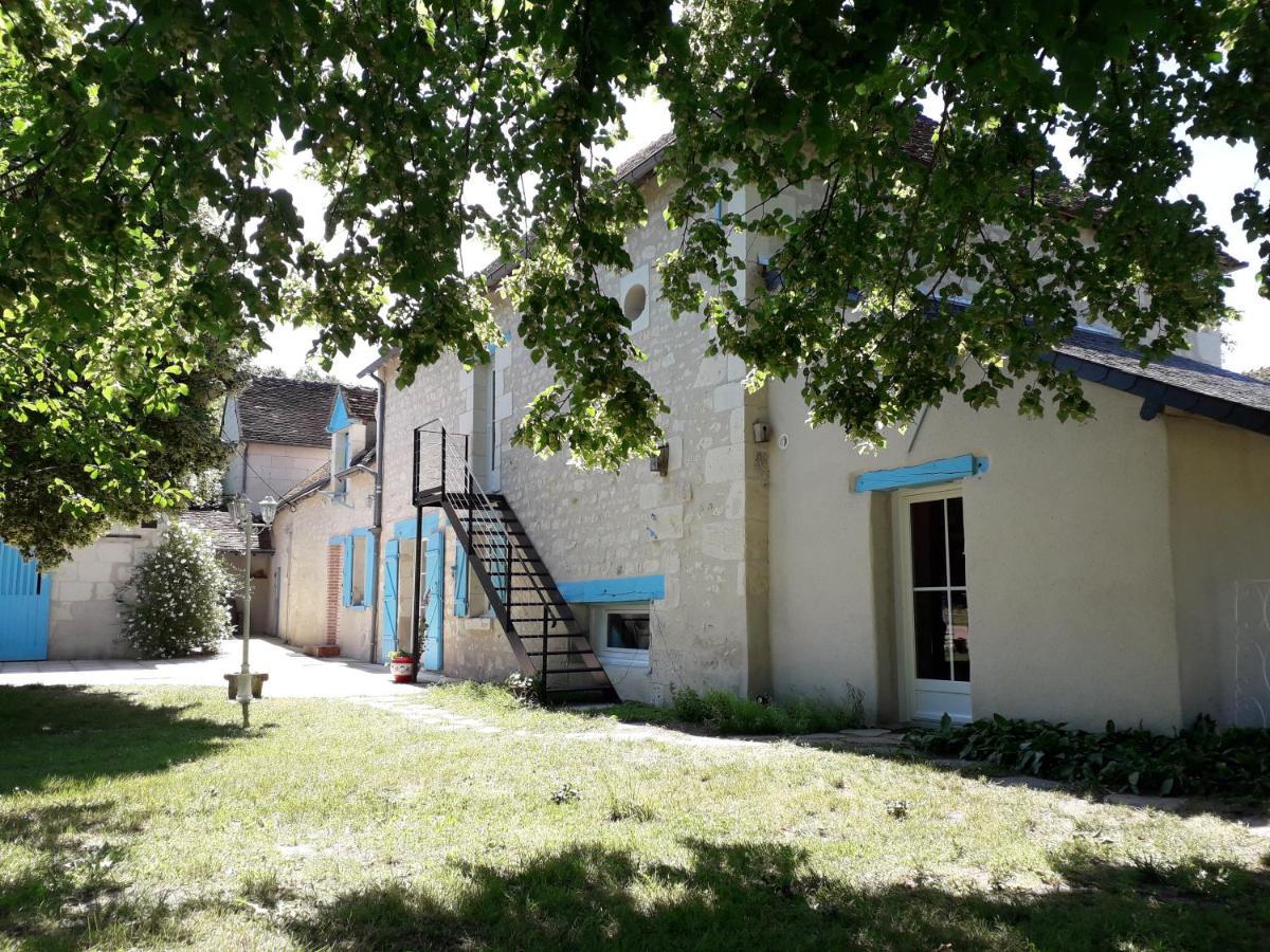 Le Moulin Bleu Bed & Breakfast Seigy Екстериор снимка