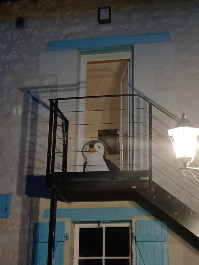 Le Moulin Bleu Bed & Breakfast Seigy Екстериор снимка