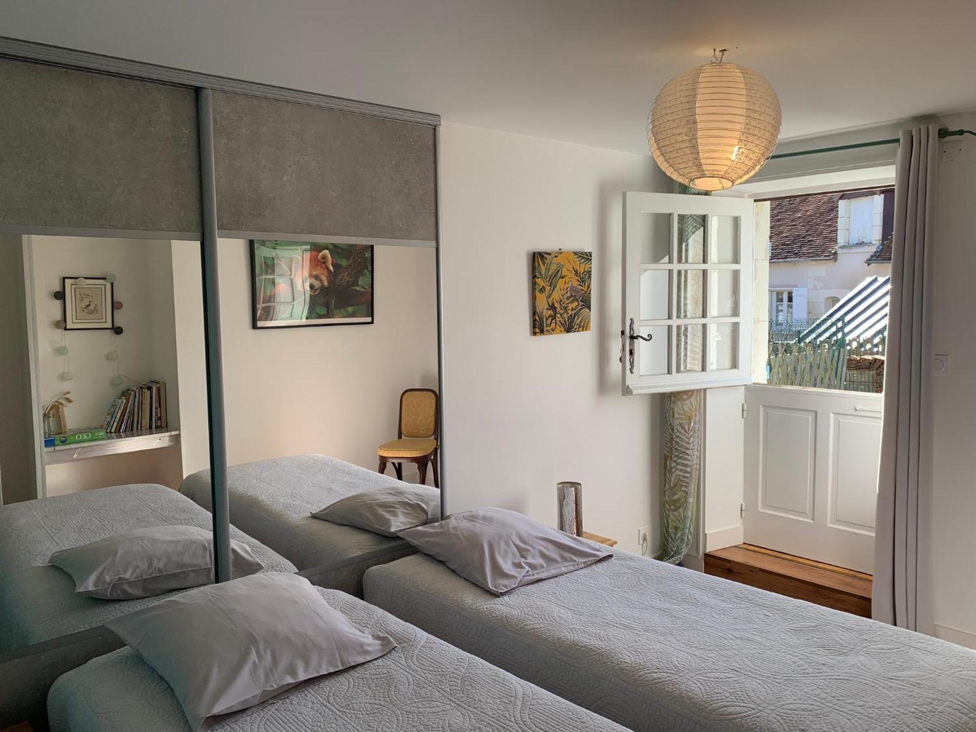 Le Moulin Bleu Bed & Breakfast Seigy Екстериор снимка