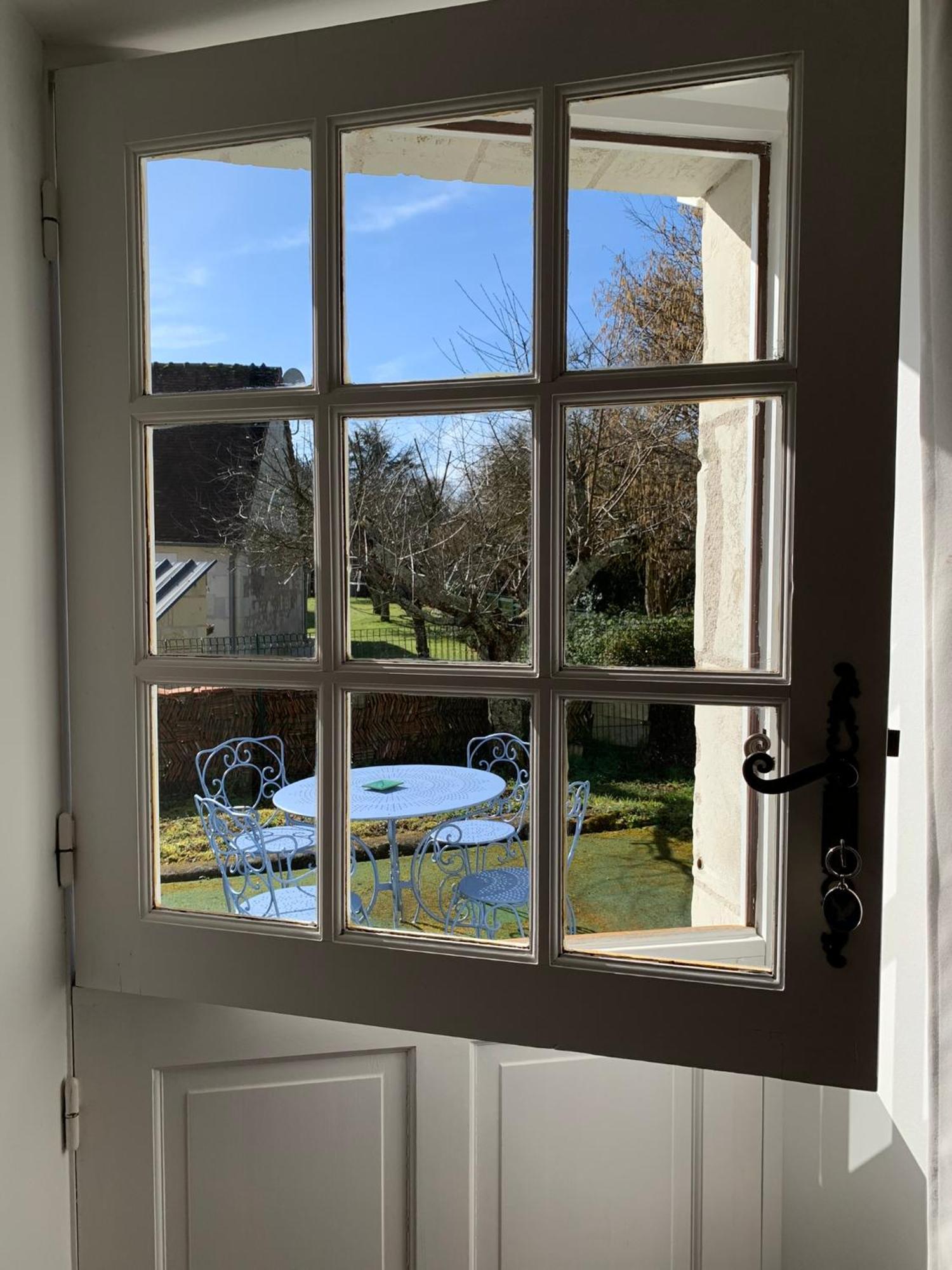 Le Moulin Bleu Bed & Breakfast Seigy Екстериор снимка